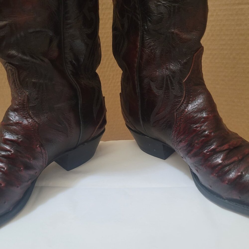 Women's Quill Ostrich Cowboy Boots size 8, Burgundy - Picture 8 of 11